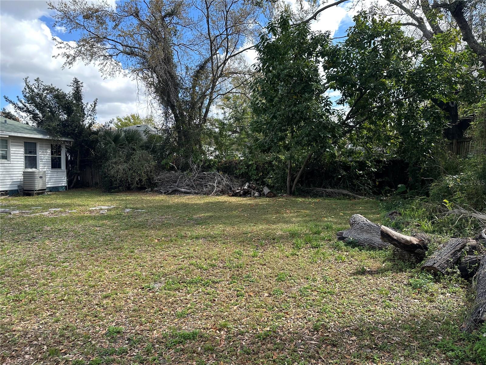 PERSHING PARK - Residential