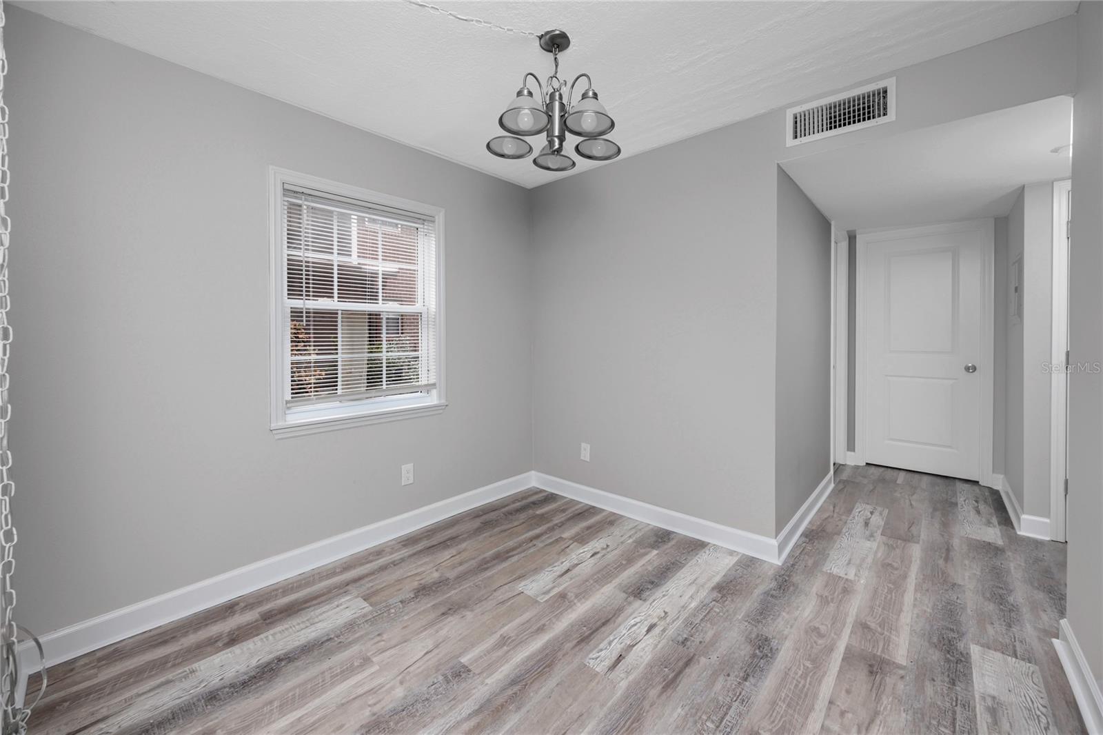 JAMESTOWN CONDO - Residential