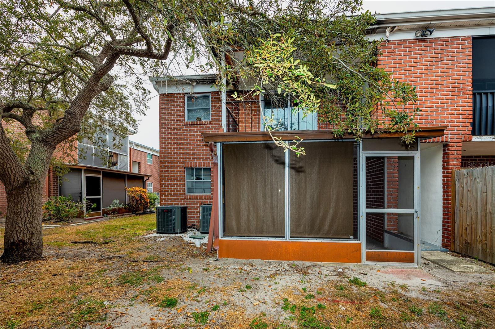 JAMESTOWN CONDO - Residential