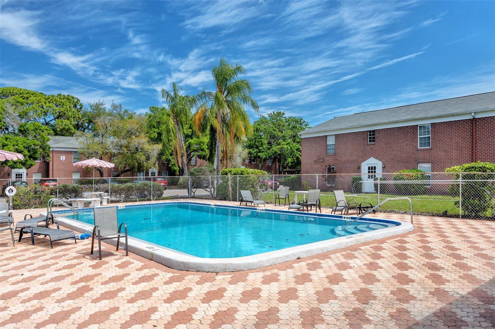 JAMESTOWN CONDO - Residential