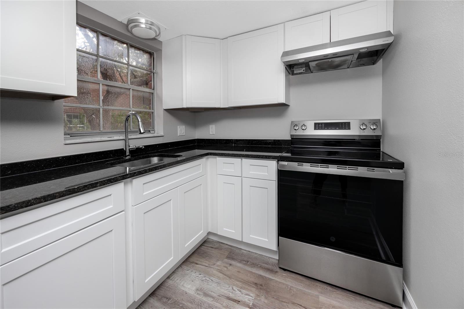 JAMESTOWN CONDO - Residential