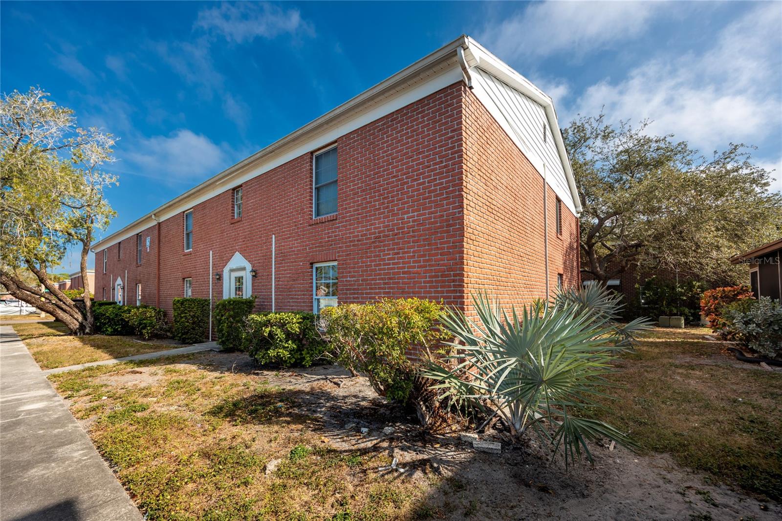 JAMESTOWN CONDO - Residential