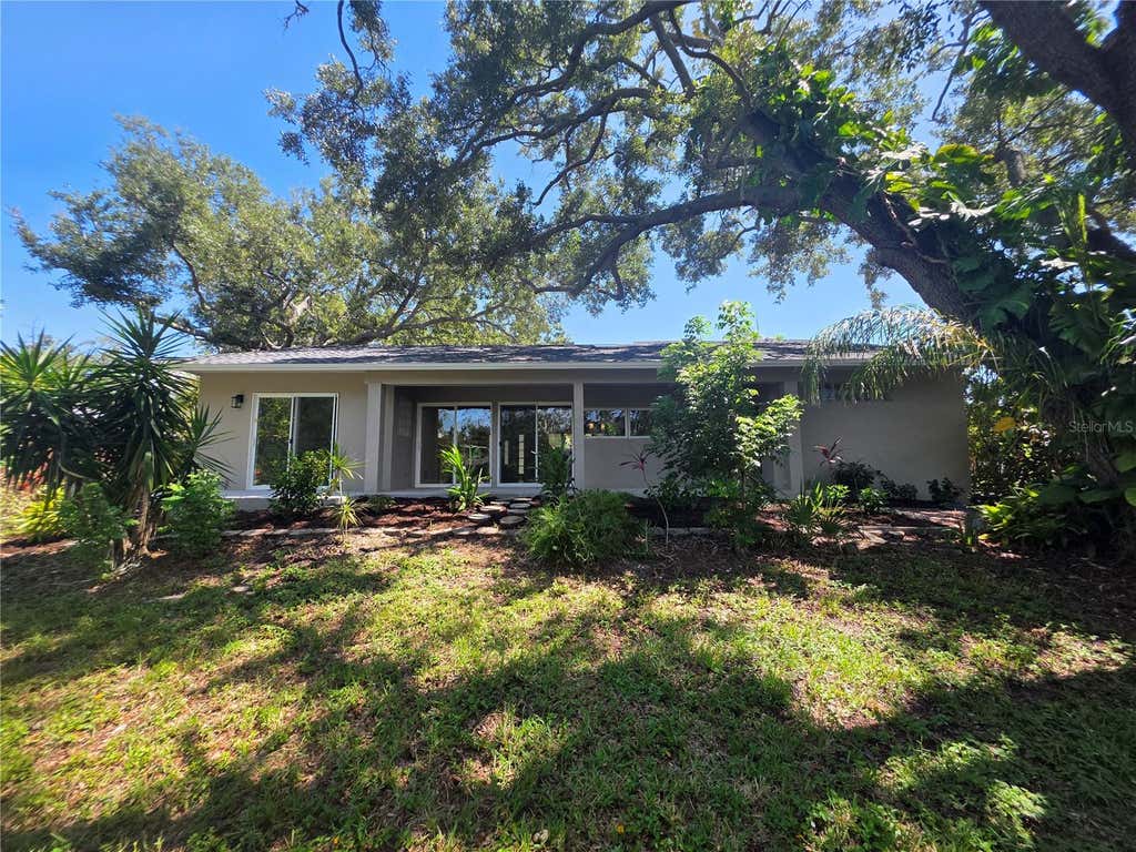 Photo of 7708 NW 9th Ave Drive, Bradenton, FL 34209 (MLS # A4702739)