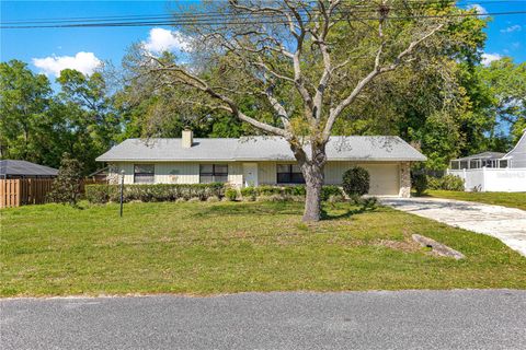 Tiny photo for 3202 NE 30th Court, Ocala, FL 34479 (MLS # OM721964)