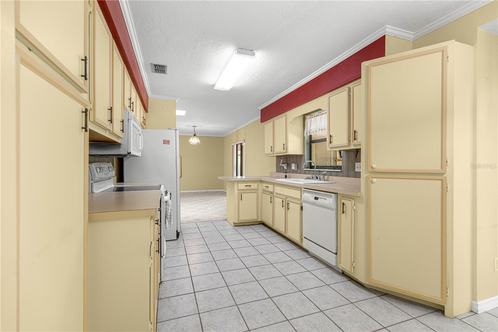 CAROL ESTATES - Residential