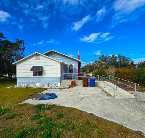 A home in LAKE HAMILTON