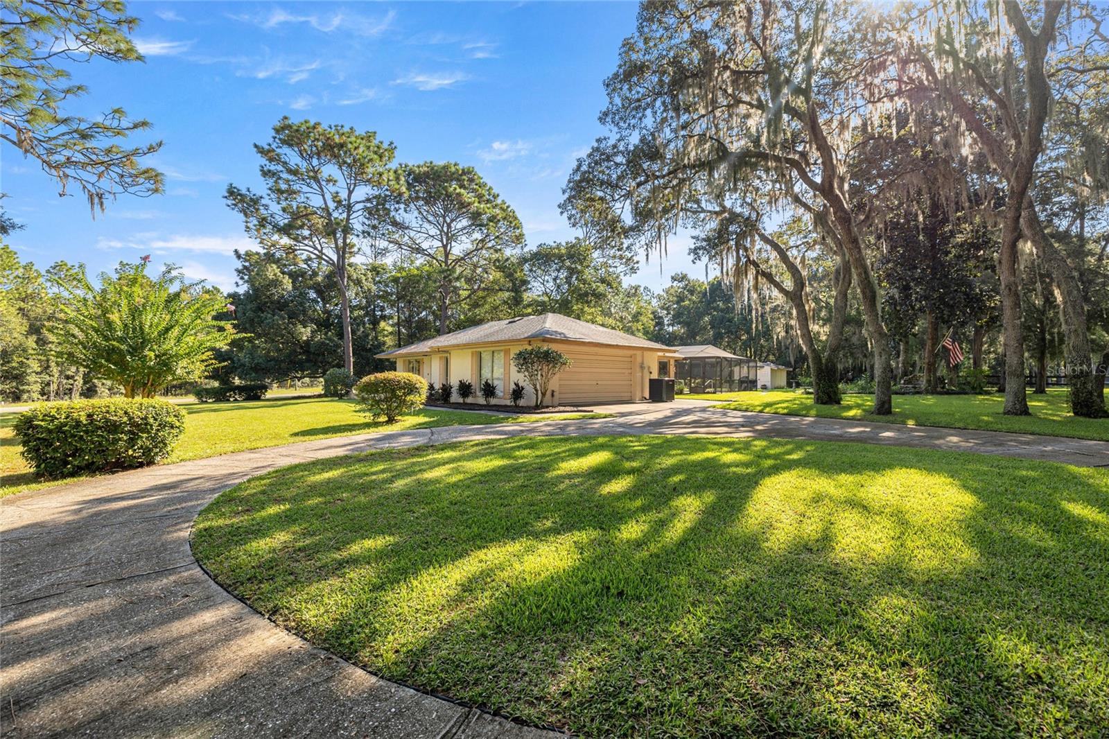 9082 SW 204TH CIRCLE