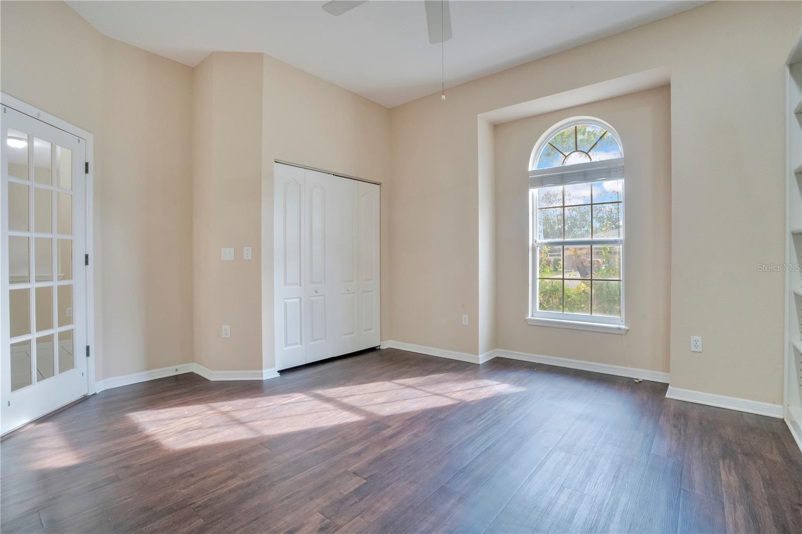 RIVER WOODS PH I - Residential