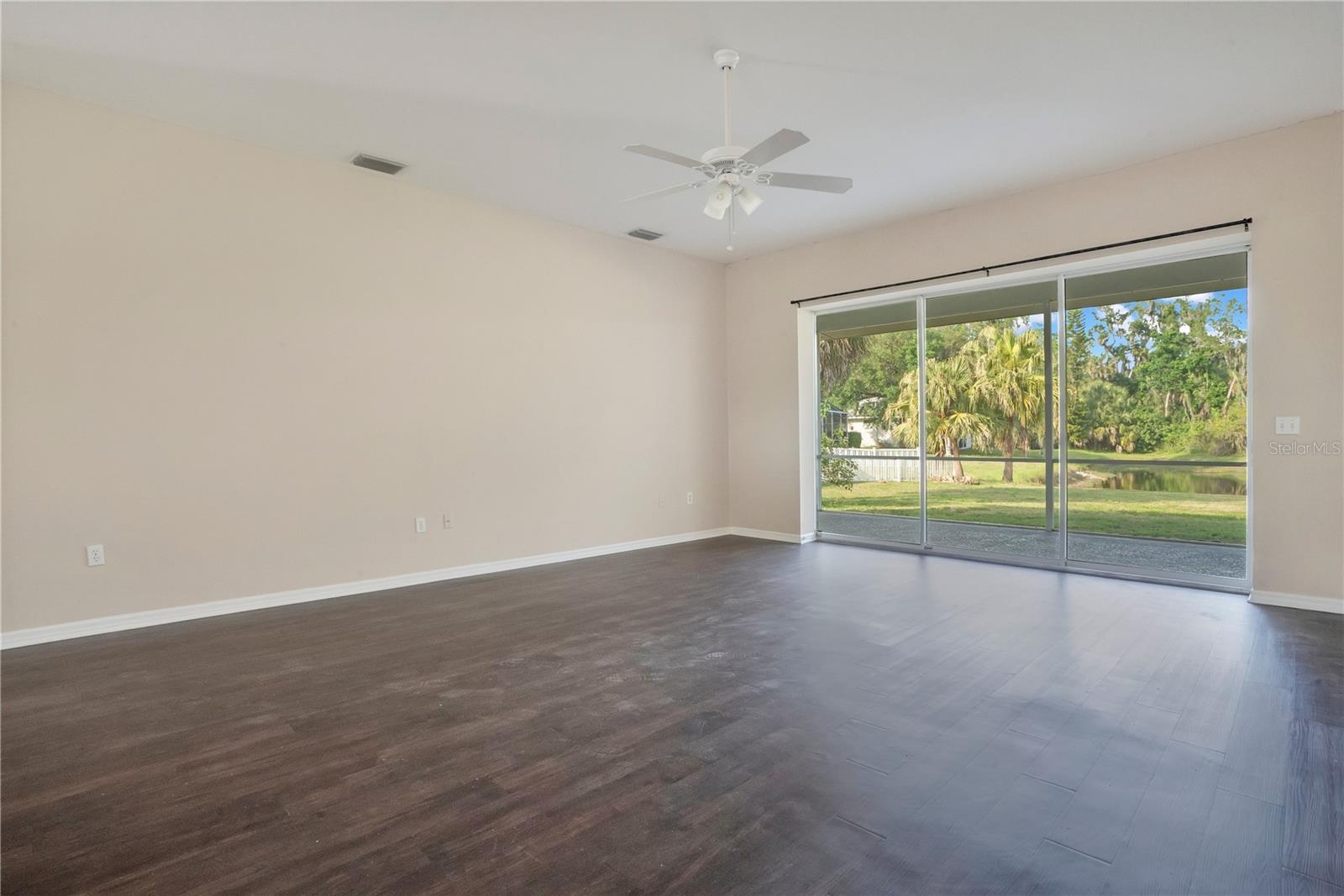 RIVER WOODS PH I - Residential