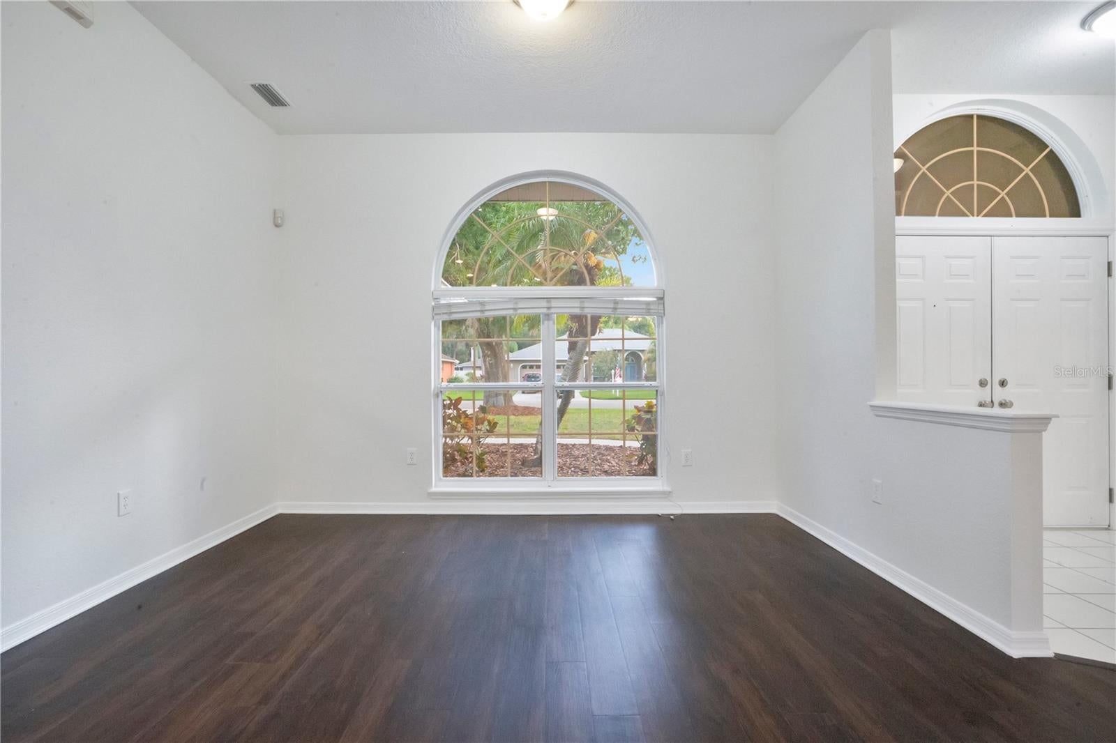 3404 RIVER WOODS DRIVE