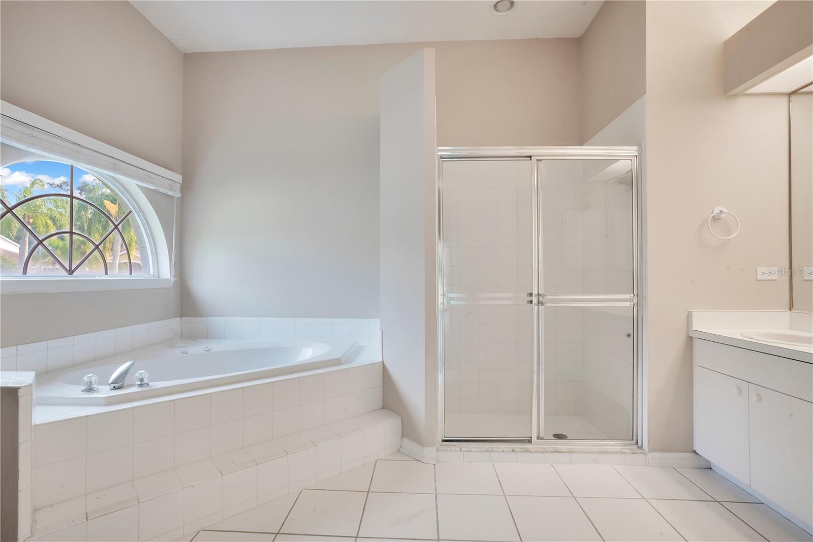 RIVER WOODS PH I - Residential