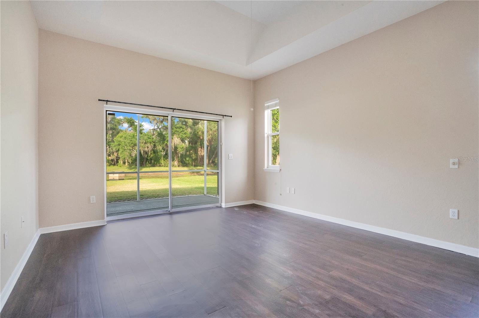 RIVER WOODS PH I - Residential