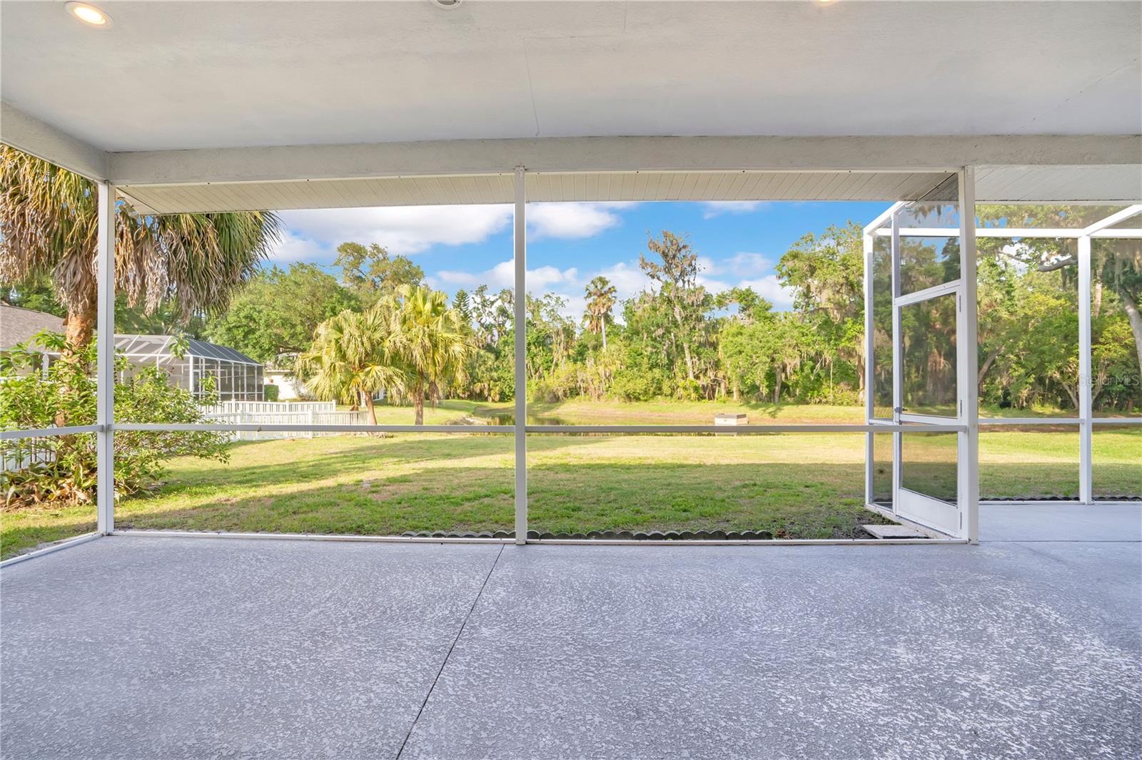 RIVER WOODS PH I - Residential