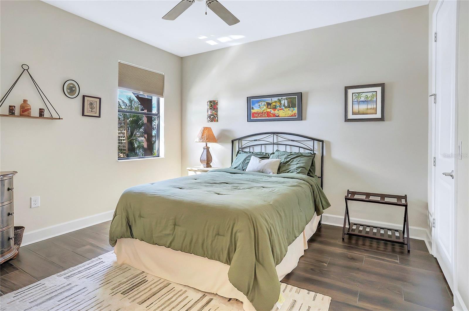 SIGNATURE LAKES PH 02 A B H I J - Residential