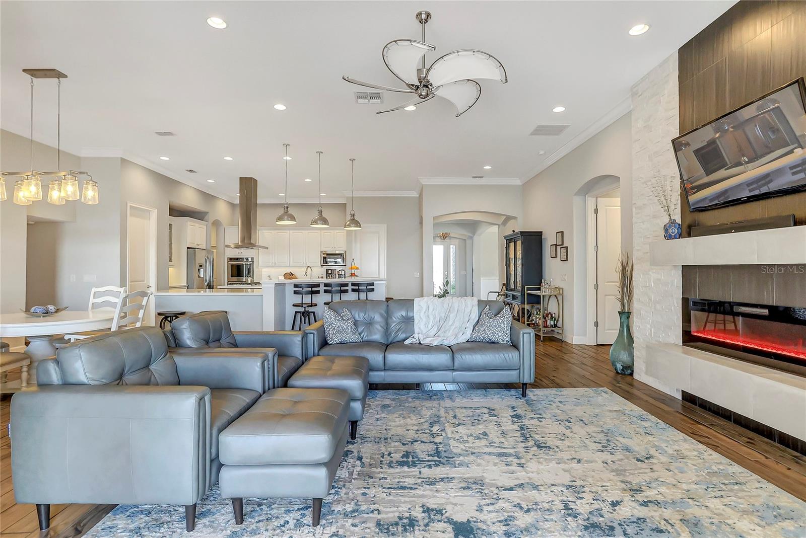 SIGNATURE LAKES PH 02 A B H I J - Residential