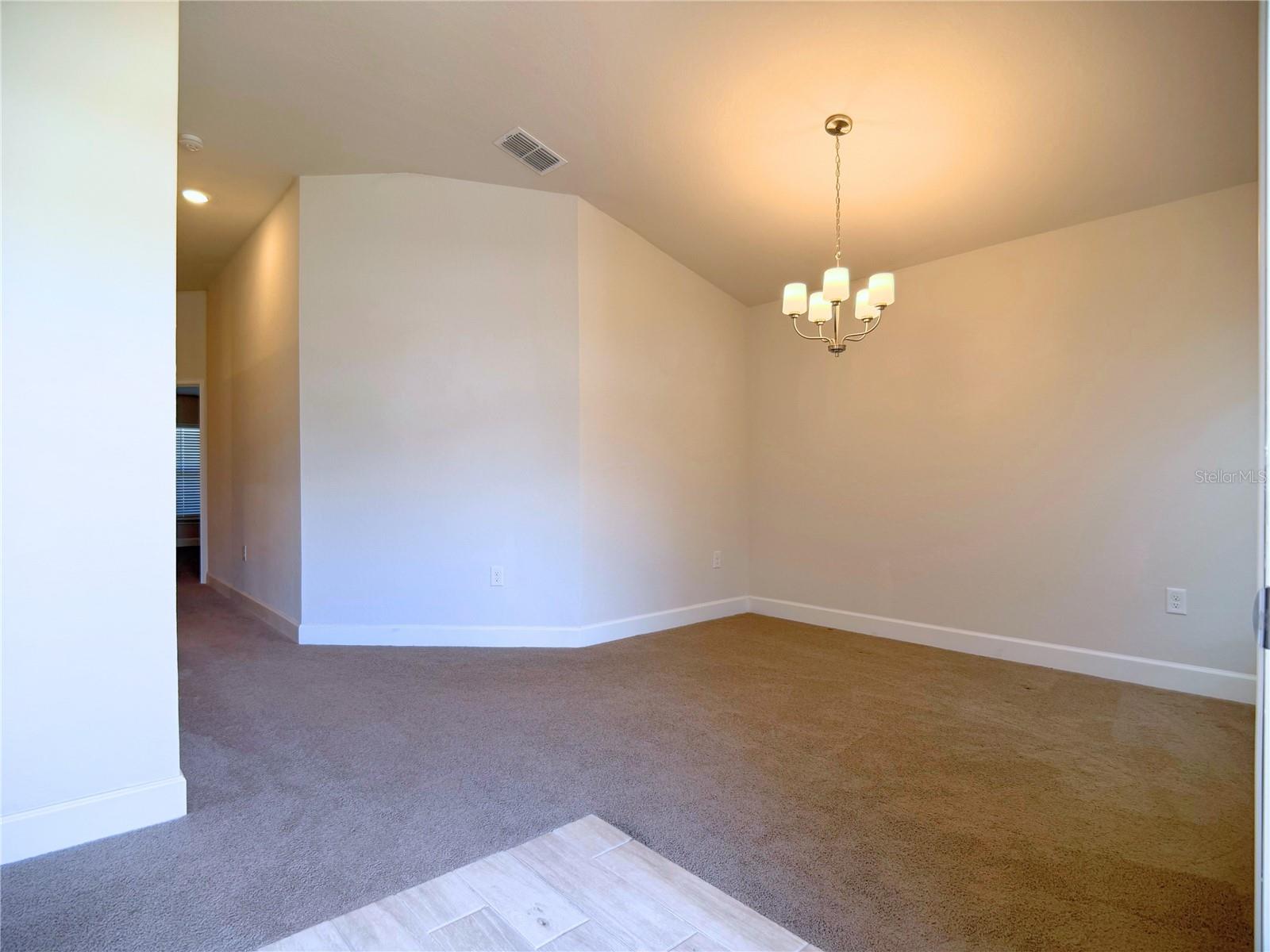 MAGNOLIA VILLAS WEST - Residential Lease