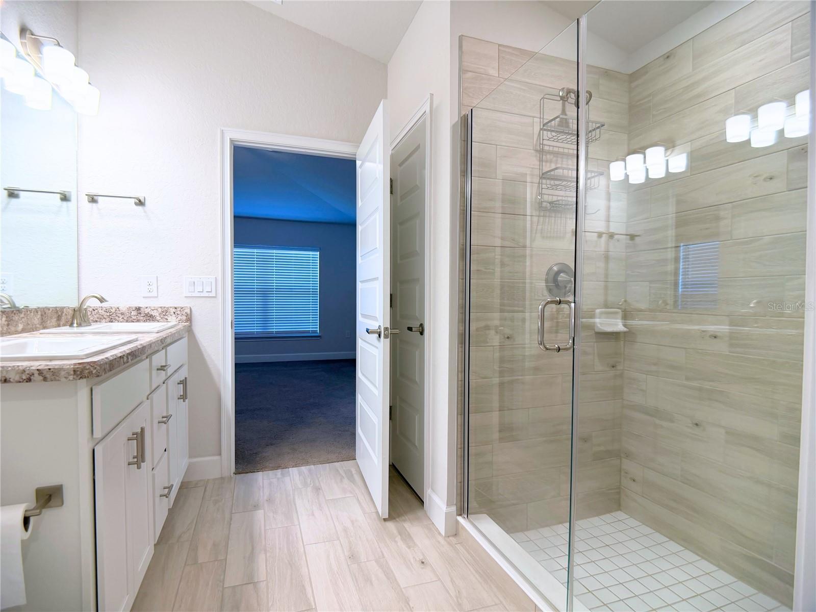 MAGNOLIA VILLAS WEST - Residential Lease