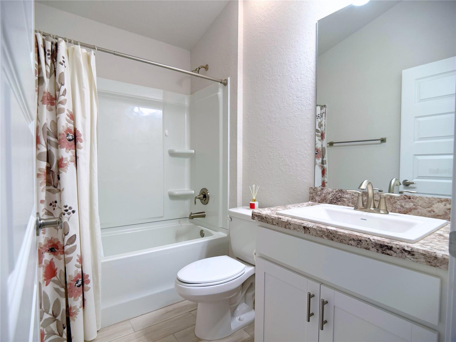 MAGNOLIA VILLAS WEST - Residential Lease