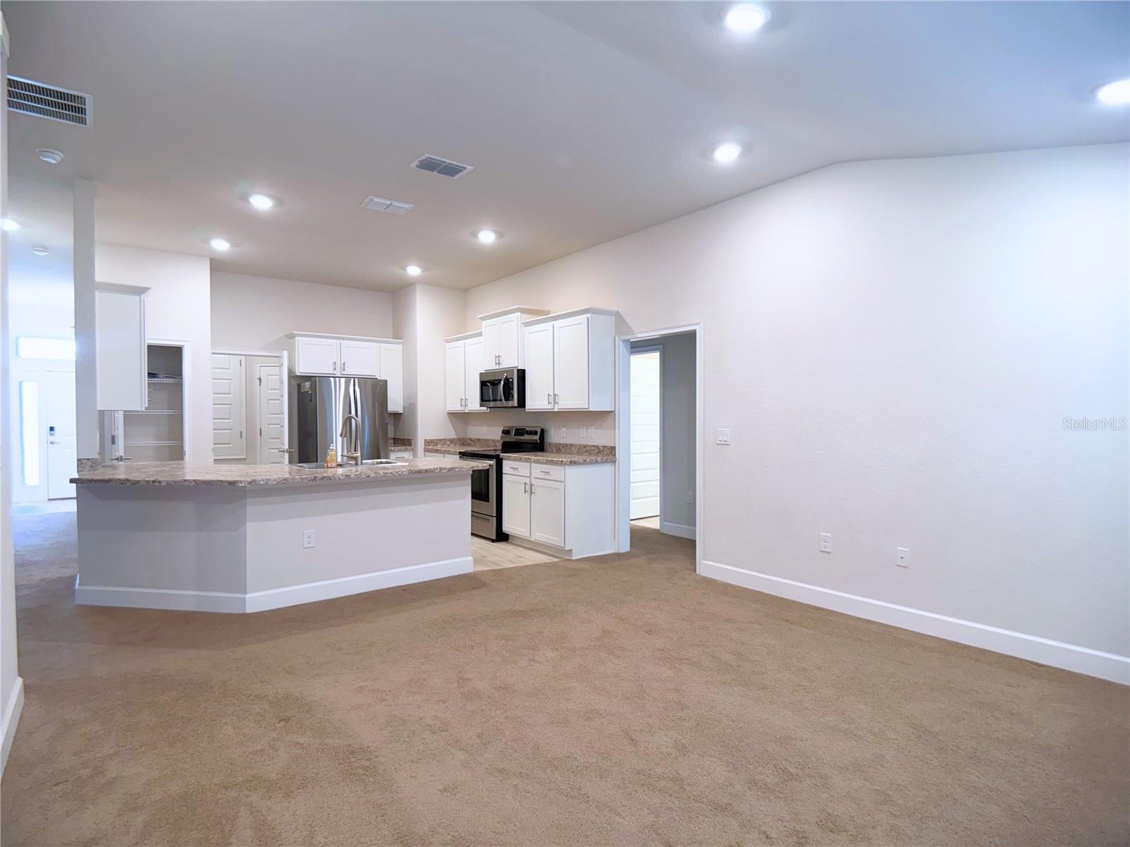 MAGNOLIA VILLAS WEST - Residential Lease