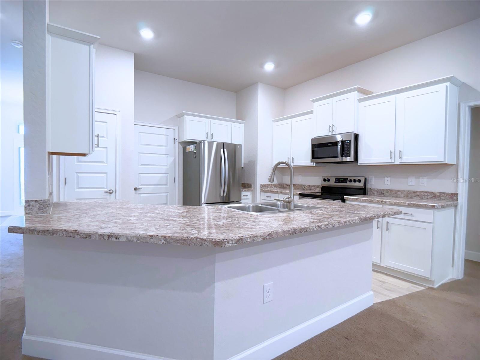 MAGNOLIA VILLAS WEST - Residential Lease