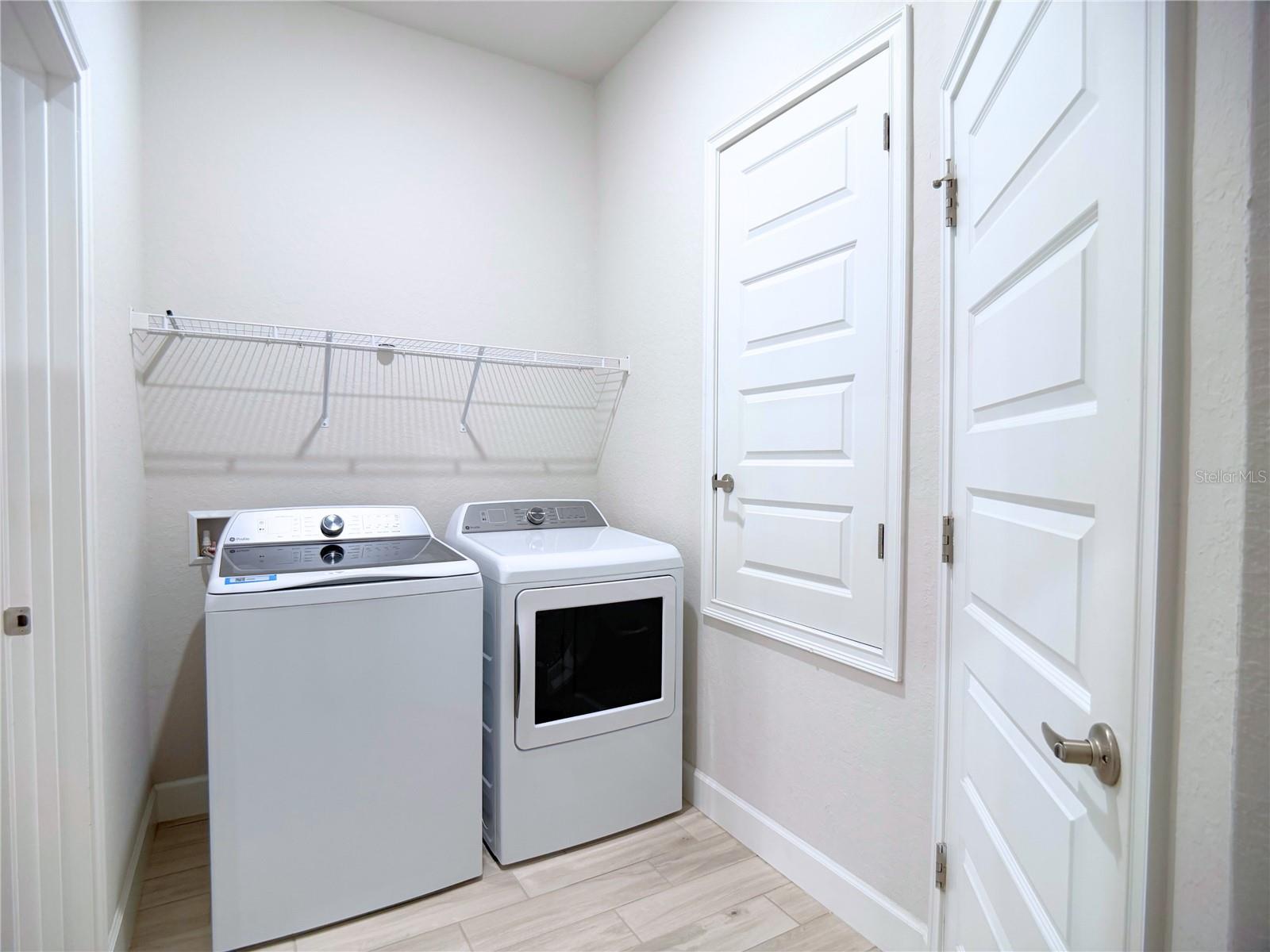 MAGNOLIA VILLAS WEST - Residential Lease