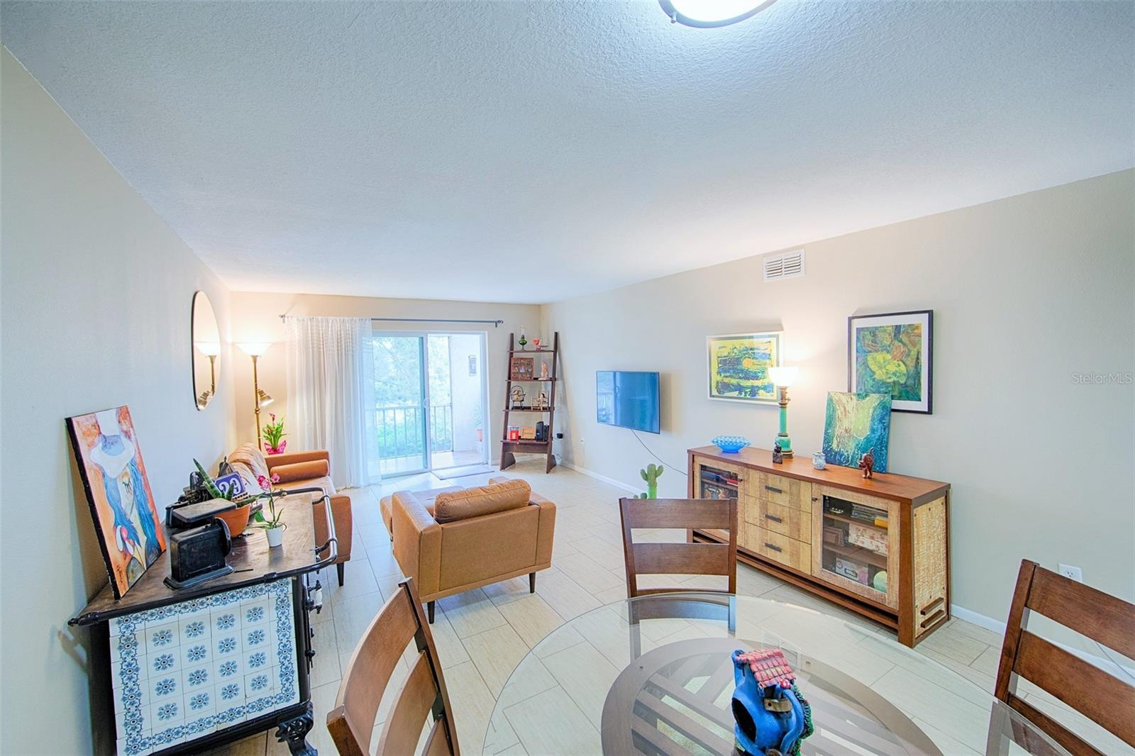 REGENCY CONDO THE - Residential