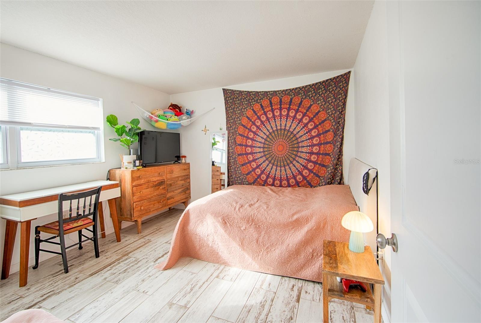 REGENCY CONDO THE - Residential