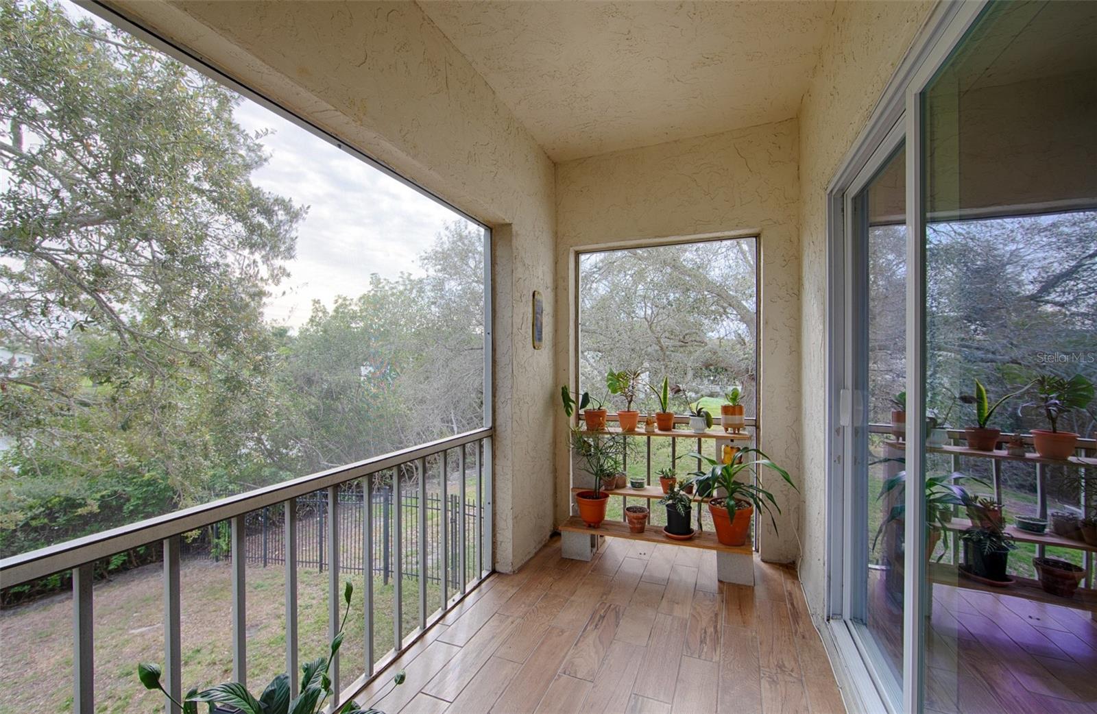 REGENCY CONDO THE - Residential