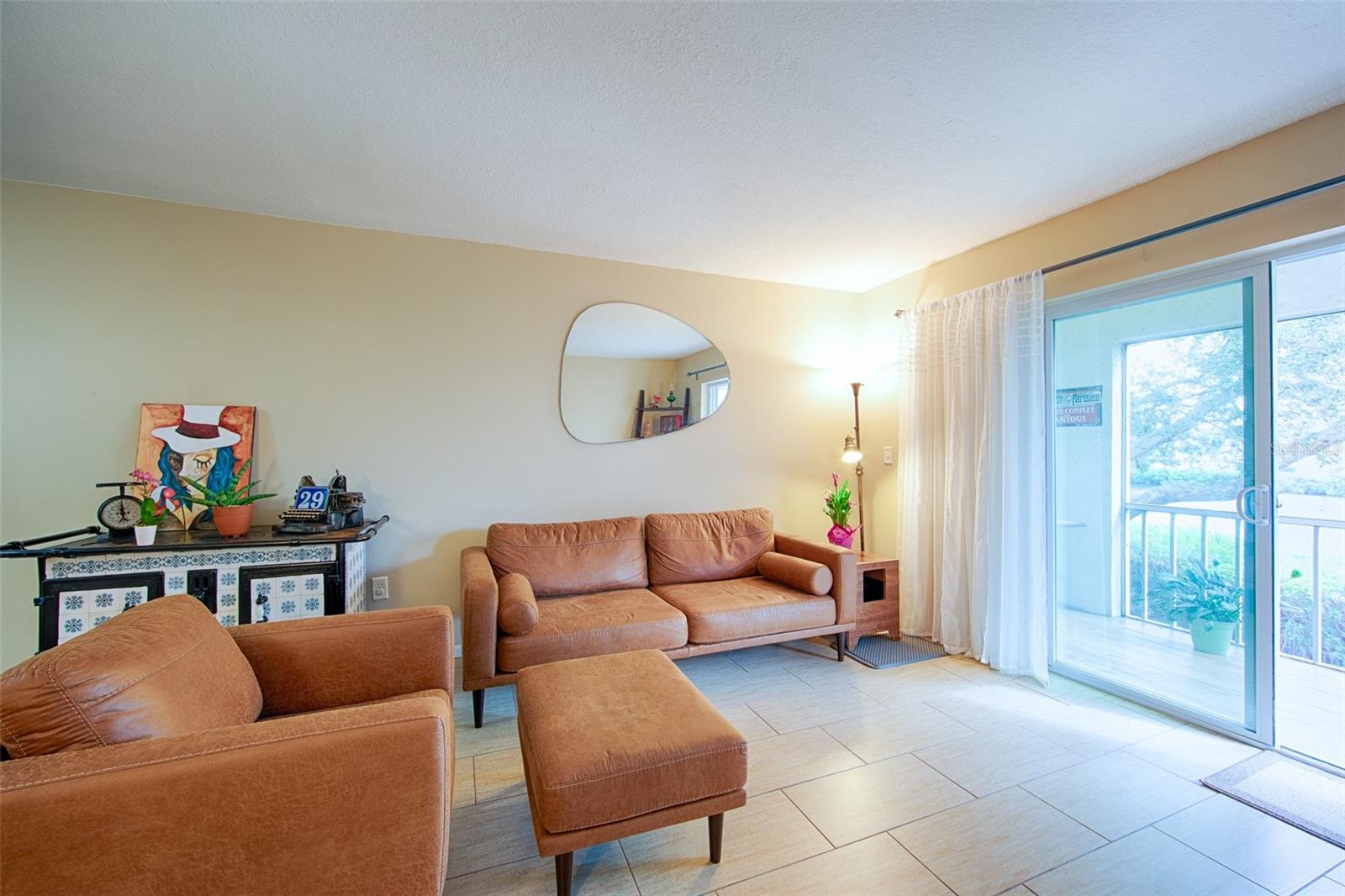 REGENCY CONDO THE - Residential