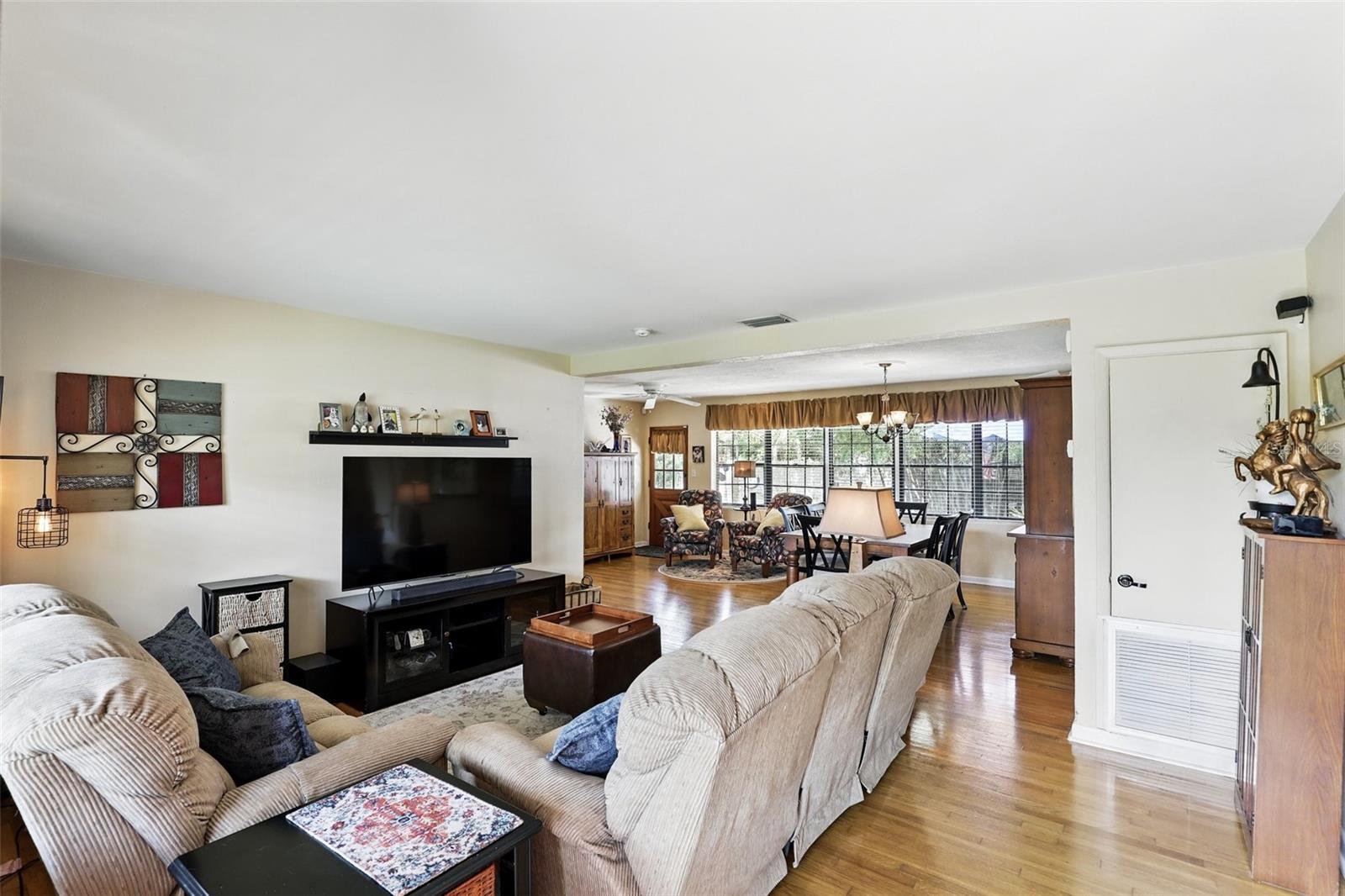 619 BYRON ROAD