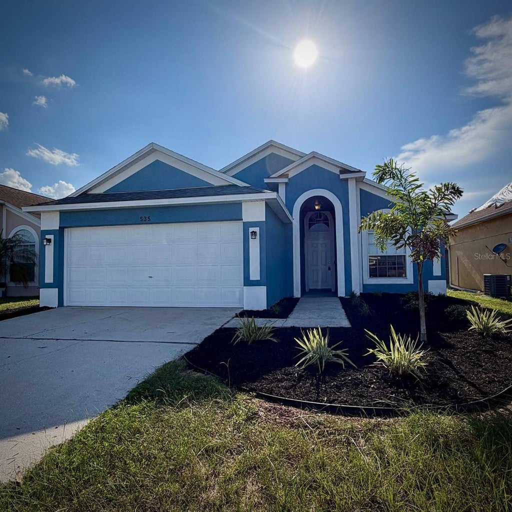 Photo of 535 Rollins Drive, Davenport, FL 33837 (MLS # S5157325)