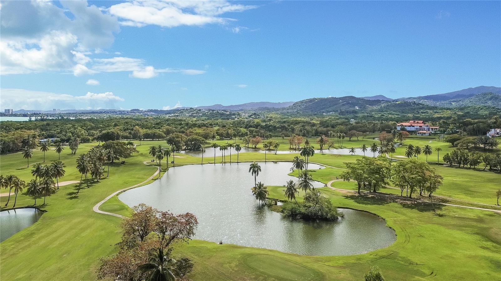 VILLA DEL AMANECER, CLUSTER 3, RIO MAR. - Residential