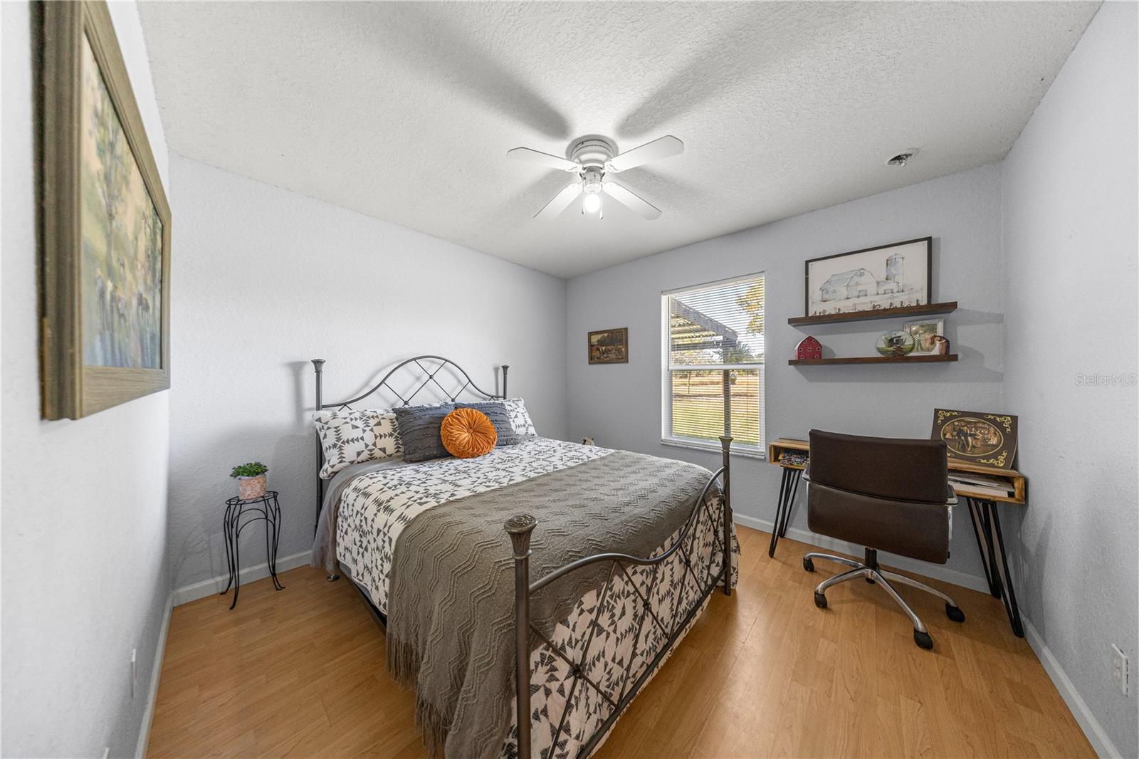 TWIN LAKES RANCHETTES - Residential