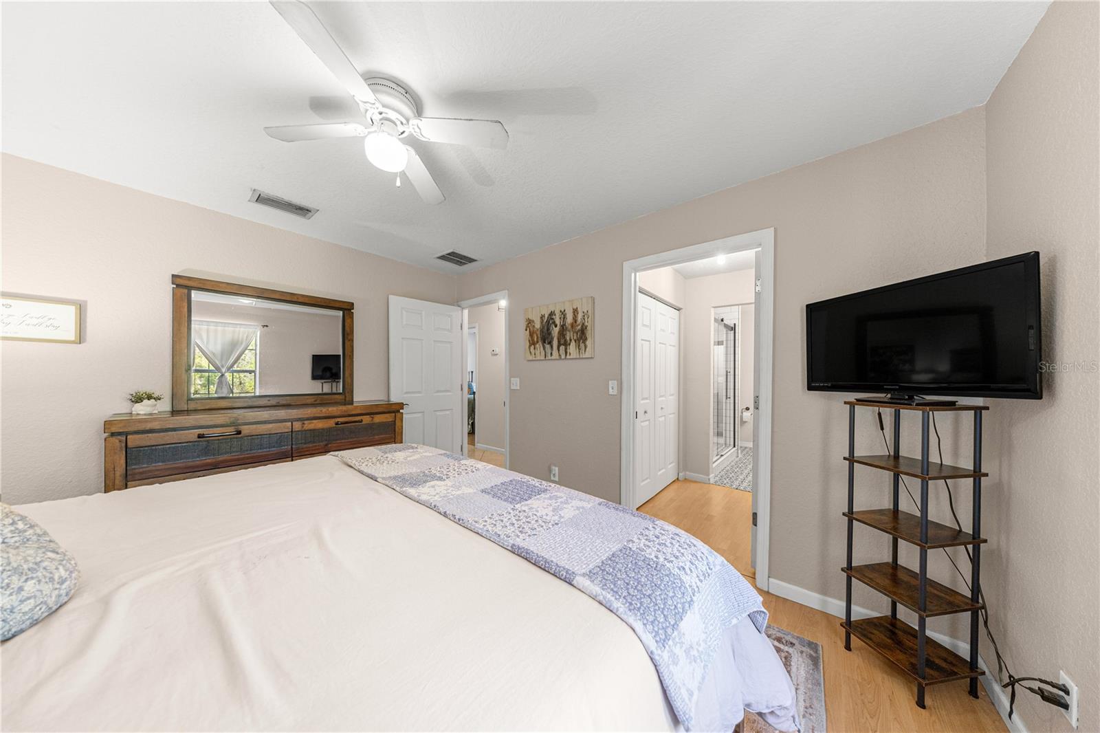 TWIN LAKES RANCHETTES - Residential