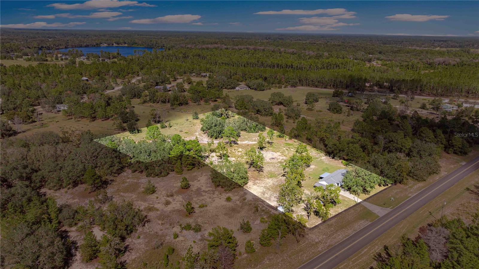 TWIN LAKES RANCHETTES - Residential