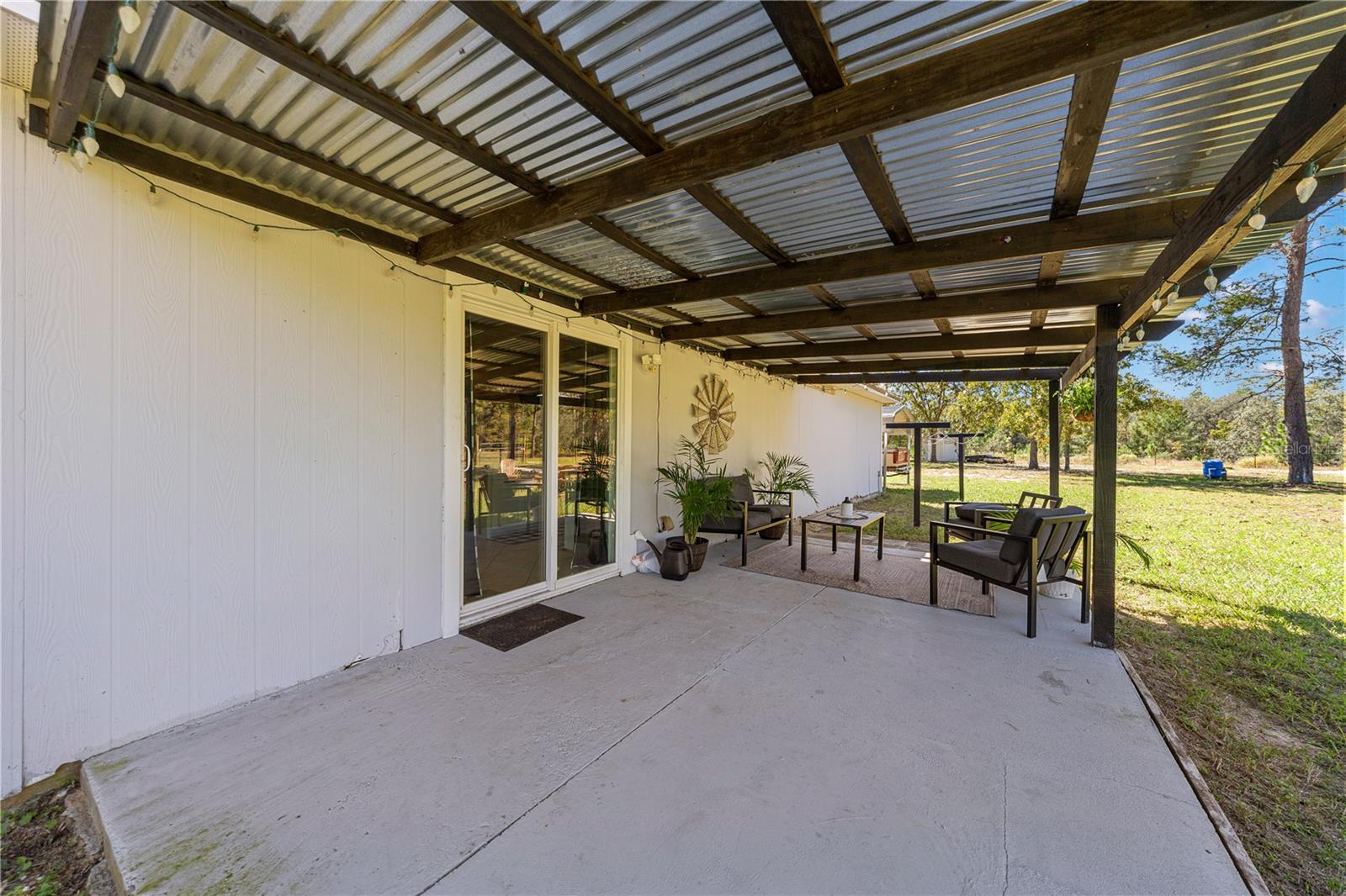 TWIN LAKES RANCHETTES - Residential