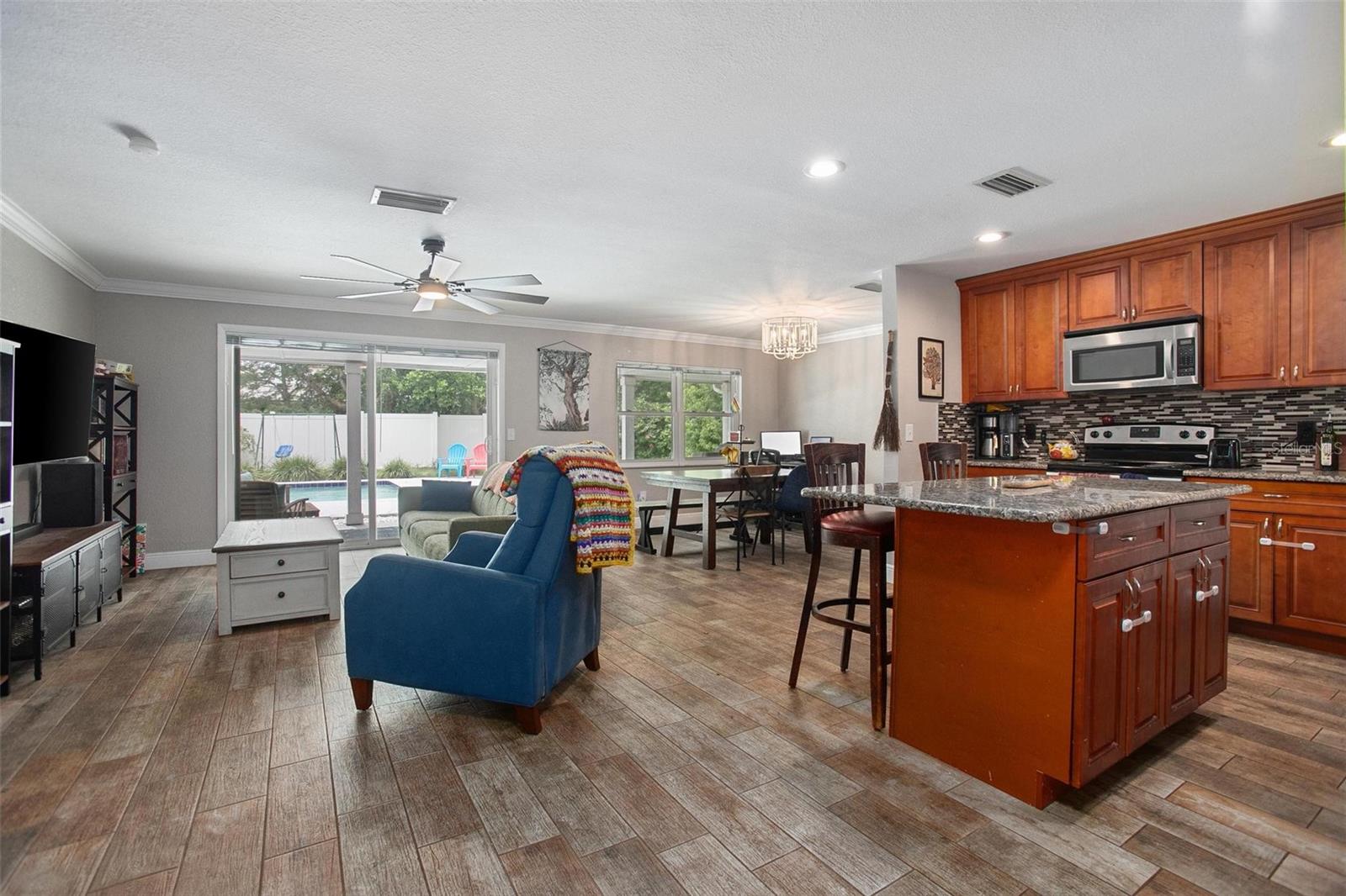 GEORGETOWN ESTATES UT 1 - Residential