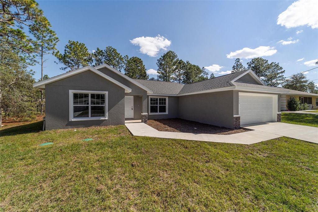 Photo of 7153 N Everest Terrace, Dunnellon, FL 34434 (MLS # OM709272)