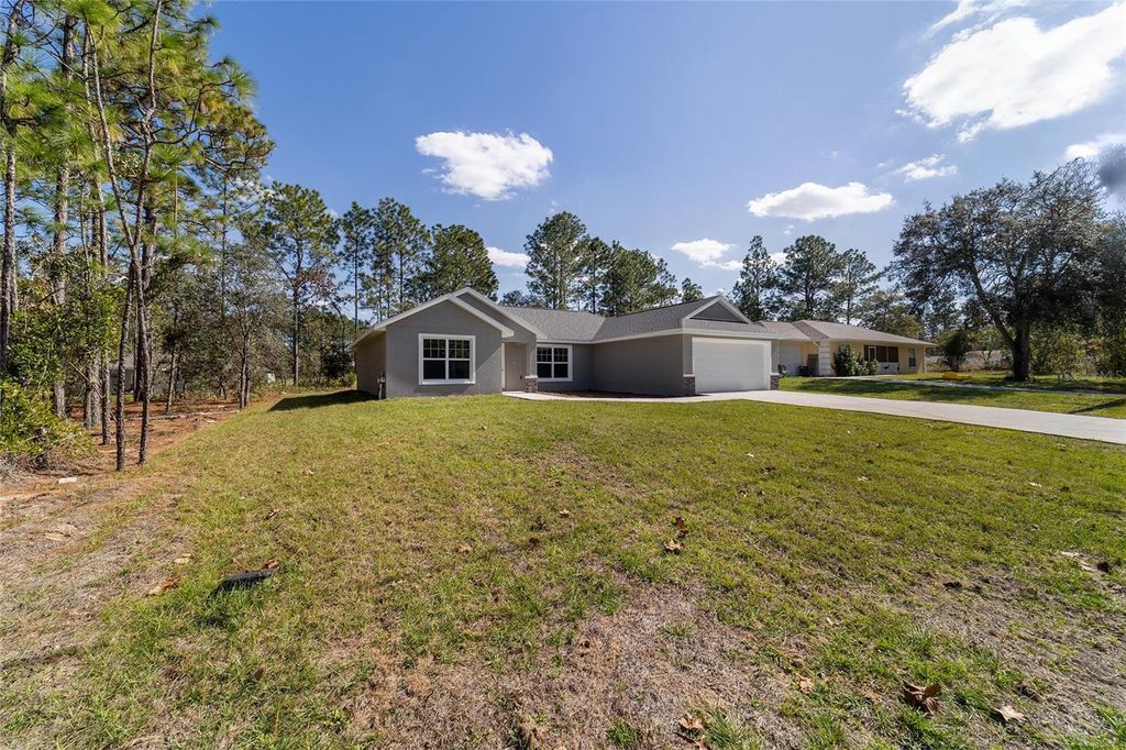 Photo of 7153 N Everest Terrace, Dunnellon, FL 34434 (MLS # OM709272)