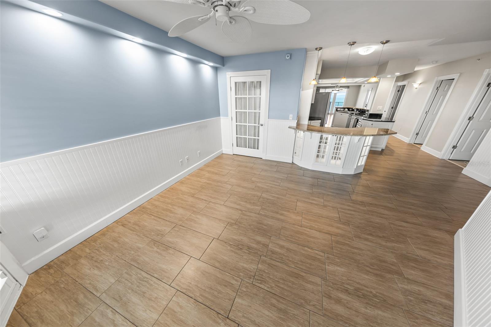 TOWERS AT PONCE INLET TOWER 07 CONDO - Residential