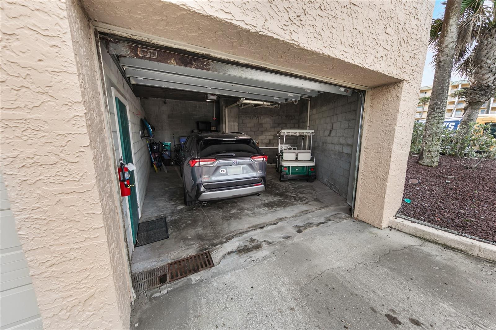TOWERS AT PONCE INLET TOWER 07 CONDO - Residential