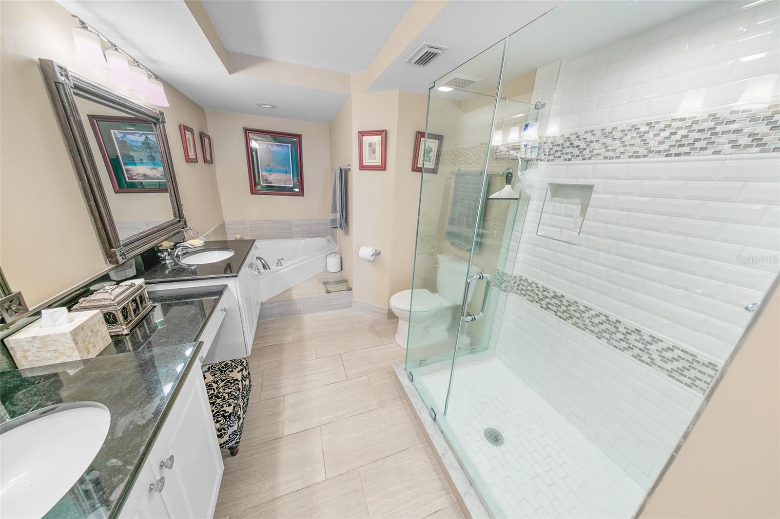 TOWERS AT PONCE INLET TOWER 07 CONDO - Residential