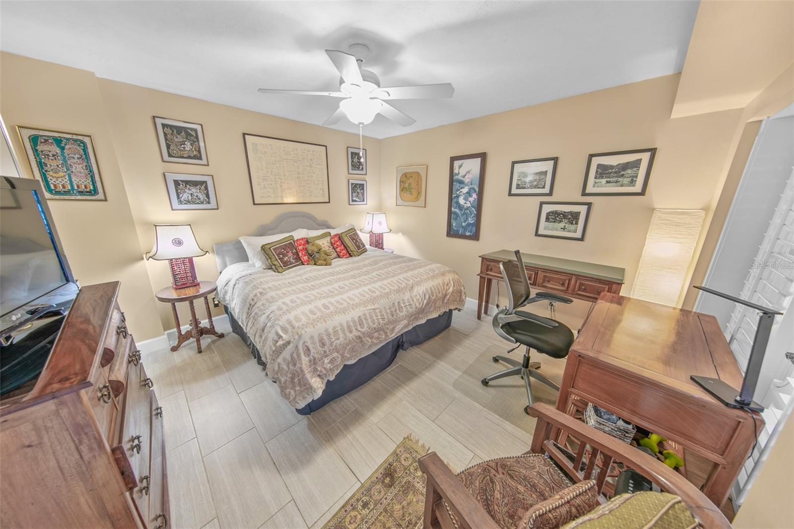 TOWERS AT PONCE INLET TOWER 07 CONDO - Residential