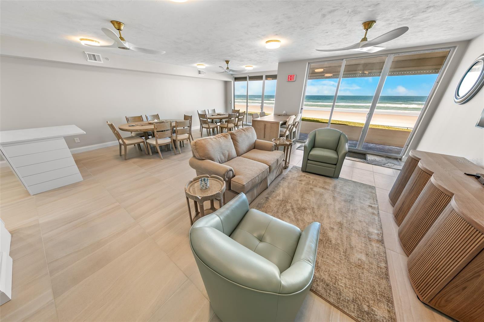 TOWERS AT PONCE INLET TOWER 07 CONDO - Residential