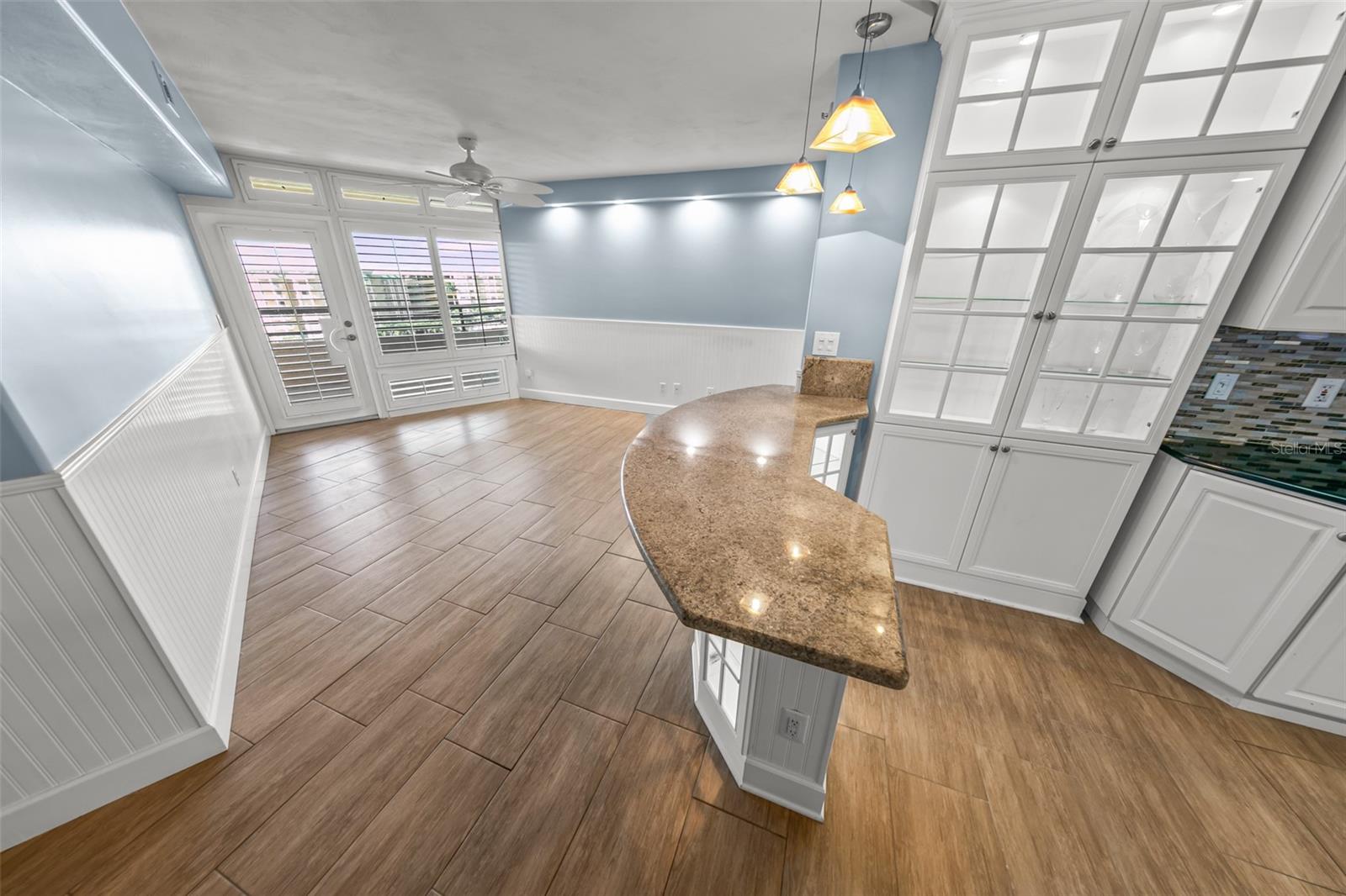 TOWERS AT PONCE INLET TOWER 07 CONDO - Residential