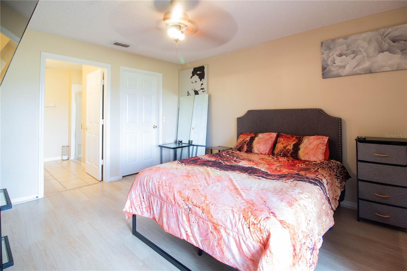 OSPREY COVE AT THE OAKS A CONDO PHASE X 1902/856 U - Residential