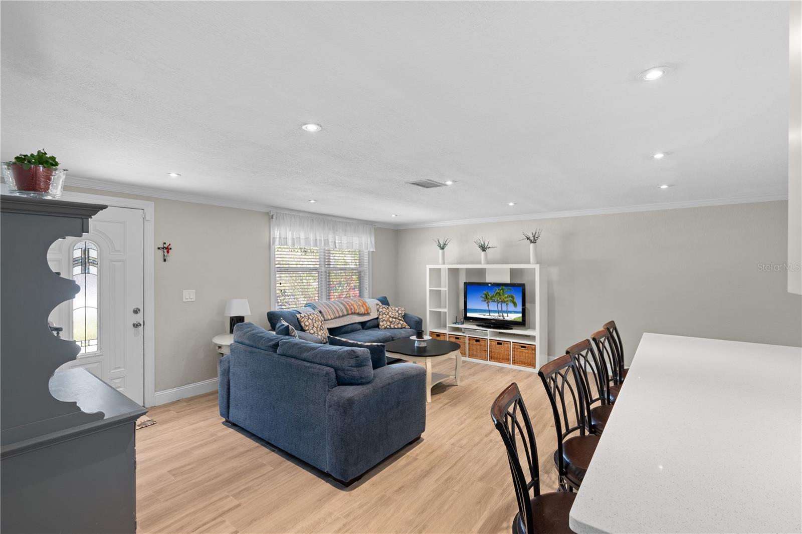 4627 TROPICAL LANE