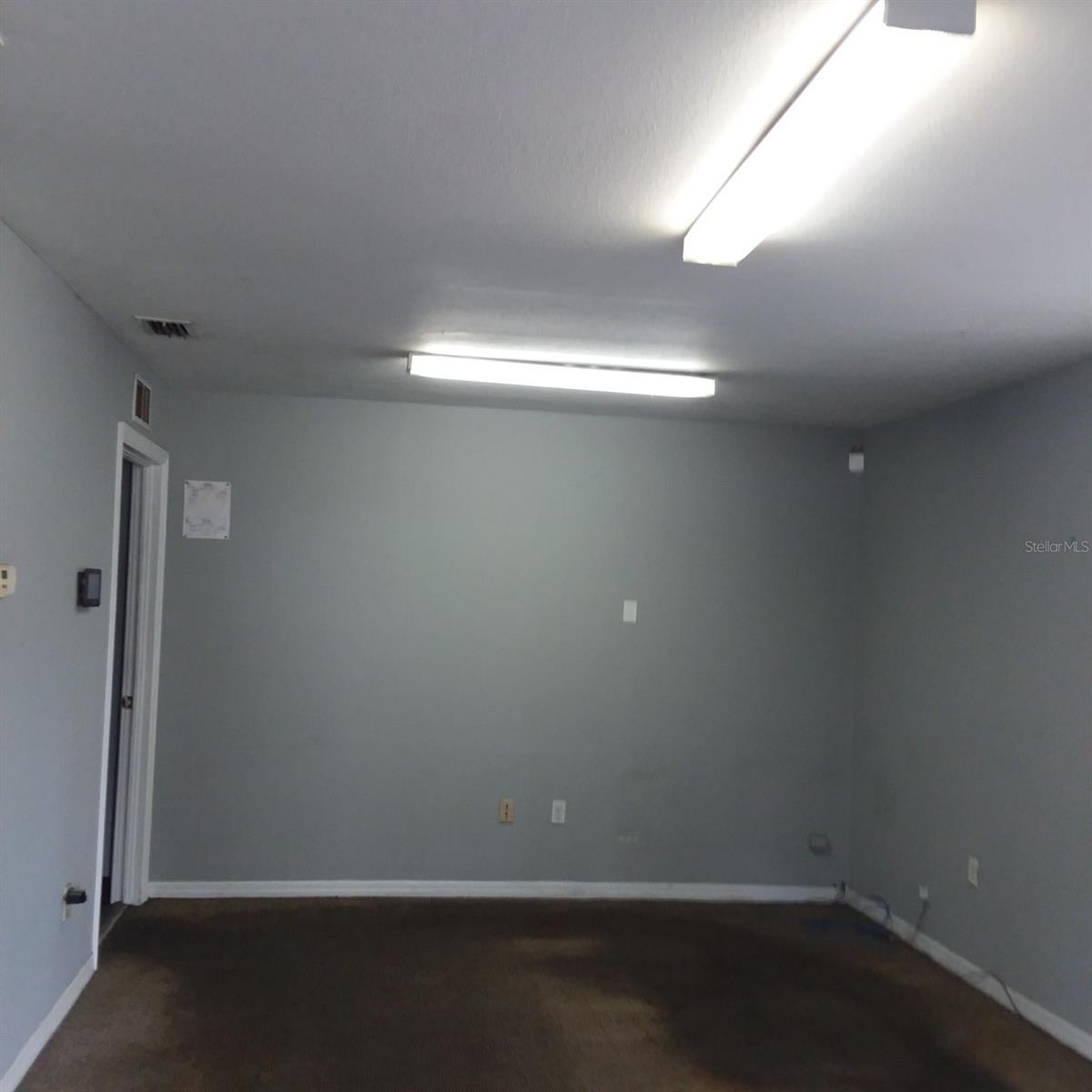 G S MAYO SUB/SILVER SPGS PARK - Commercial Lease