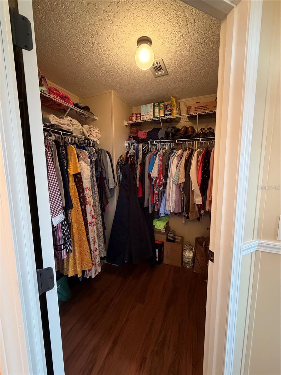 BLUE SPRING LAKE SUB - Residential