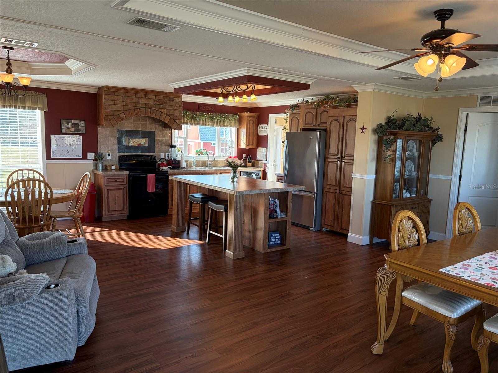 BLUE SPRING LAKE SUB - Residential